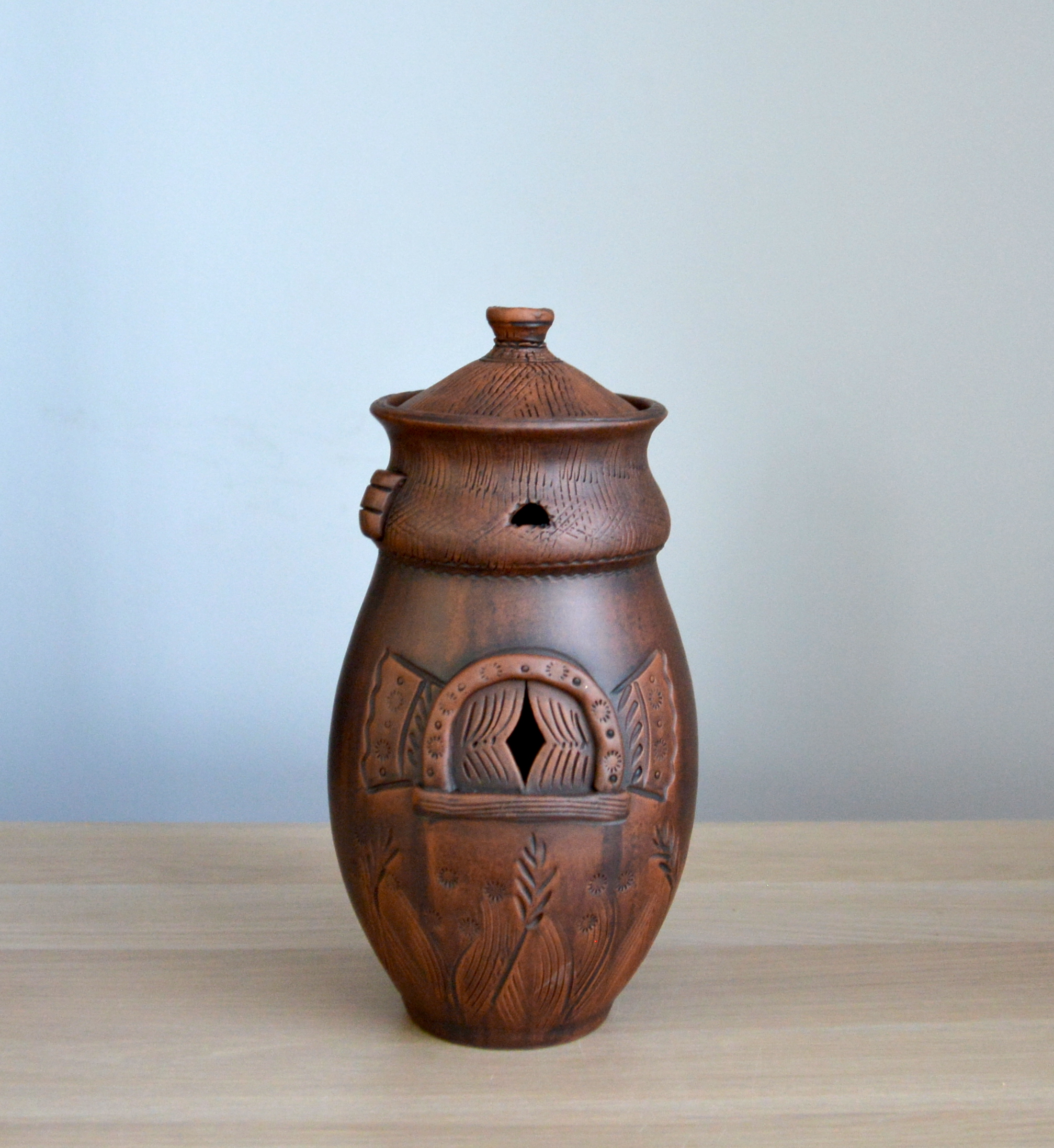 Горшок для лука "Домик" большой (30 см)